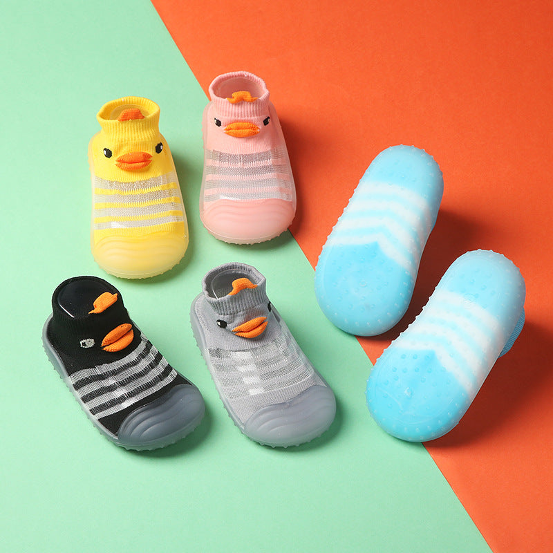 Spring and summer quasi-measuring shoes baby men and women baby floor shoes indoor soft bottom non-slip children do not drop the shoes